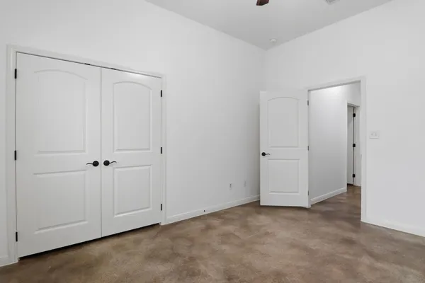 $2,400 | 173 Kipahulu Drive, Bastrop, TX 78602