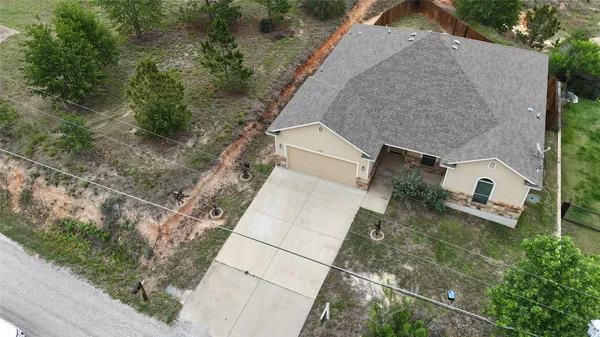 $2,400 | 173 Kipahulu Drive, Bastrop, TX 78602