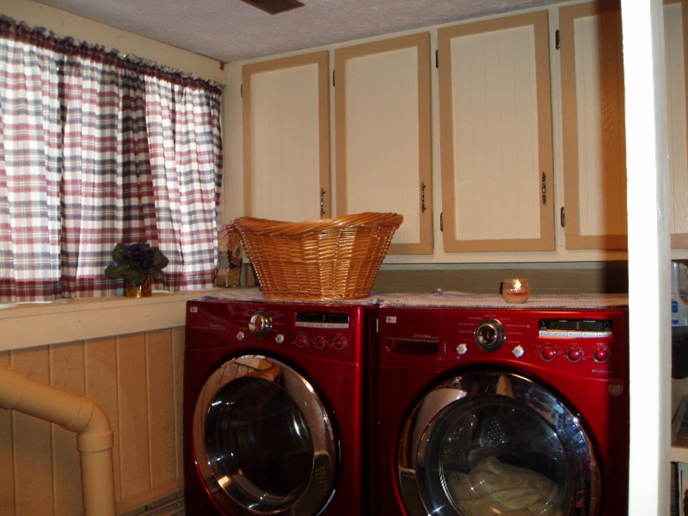 9475 South Banfield Road Dowling, MI 49050 - Photo 18 of 37 9475 Laundry
