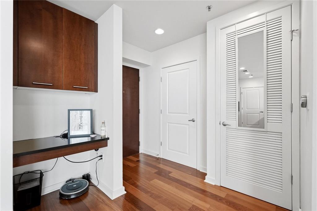 3324 Peachtree Road Northeast, Unit 2202 Atlanta, GA 30326 - Photo 2 of 30