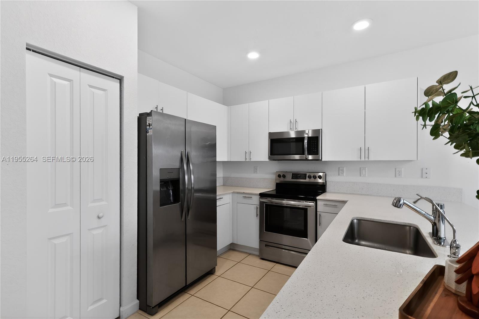 12960 Southwest 233rd Terrace Homestead, FL 33032 - Photo 6 of 21