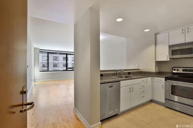 $3,995 | 260 King Street, Unit 611, San Francisco, CA 94107