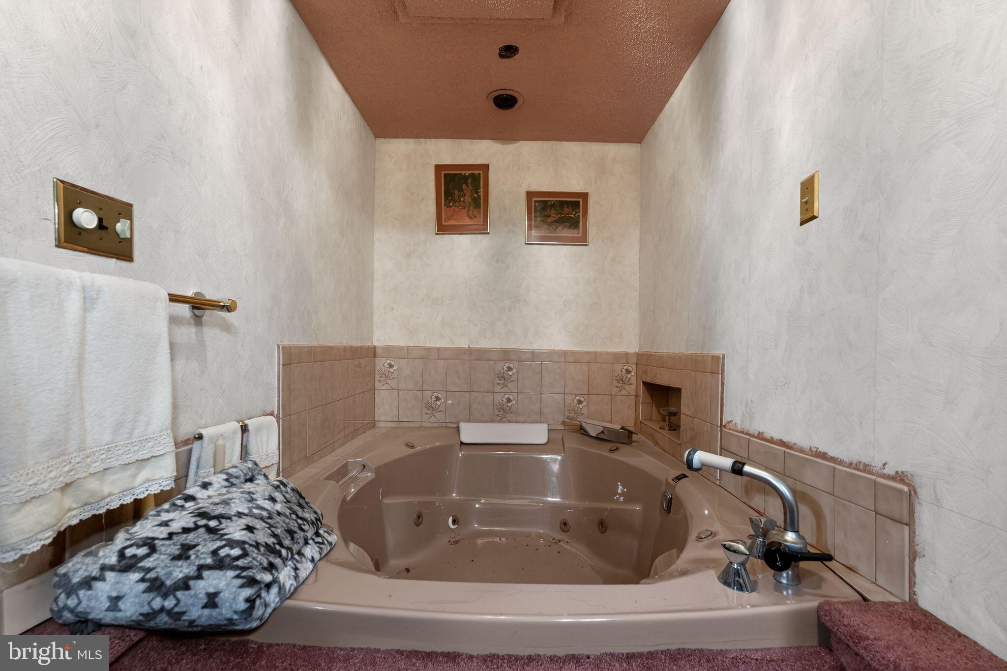 1912 Cobden Road Glenside, PA 19038 - Photo 22 of 30 a bathroom with a bathtub