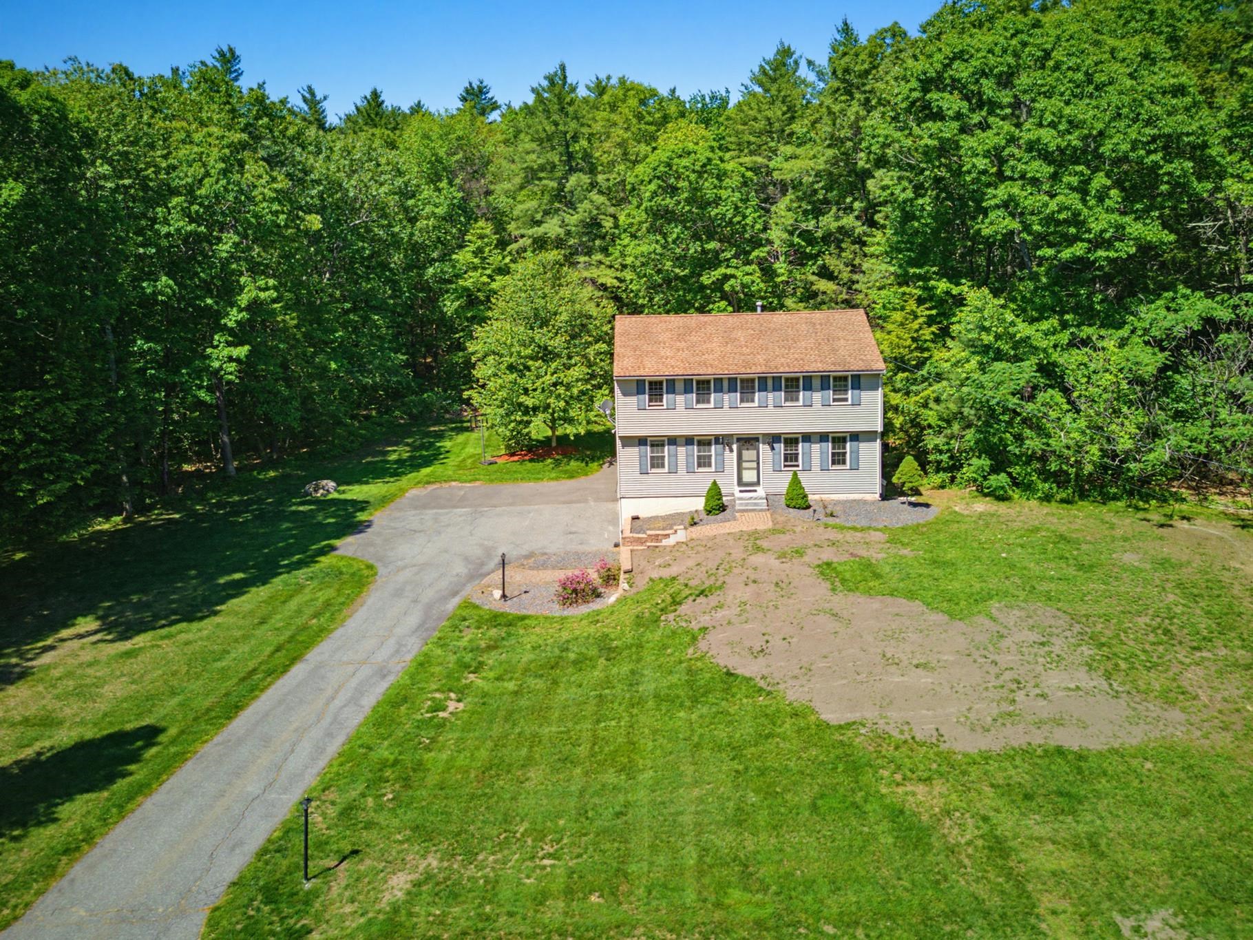 55 Kristin Drive Derry, NH 03038 - Photo 42 of 44