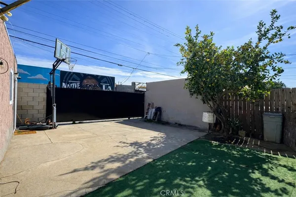 $769,000 | 404 South Woods Avenue, East Los Angeles, CA 90022