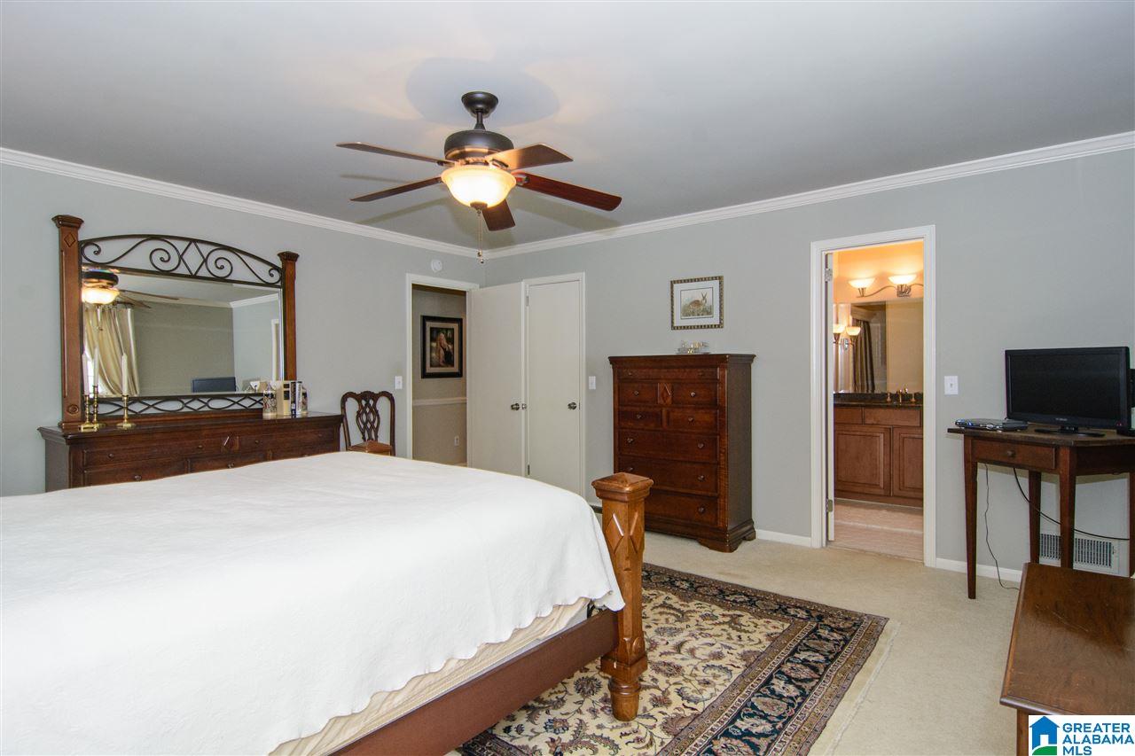 2716 Acton Road Birmingham, AL 35243 - Photo 18 of 37