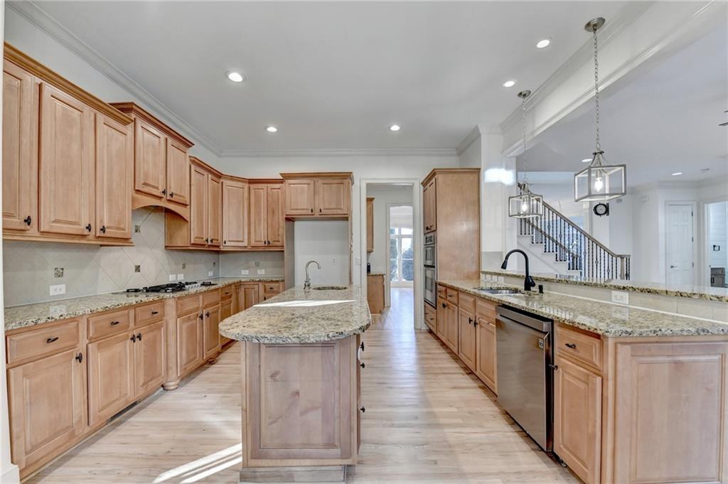 7405 Ledgewood Way Suwanee, GA 30024 - Photo 18 of 84