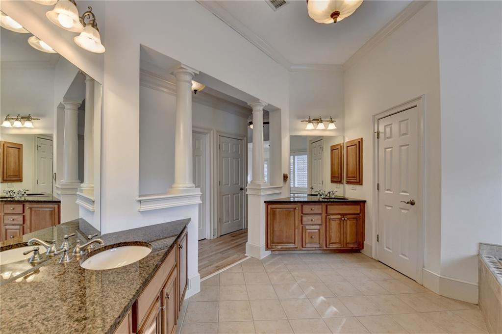 7405 Ledgewood Way Suwanee, GA 30024 - Photo 39 of 84