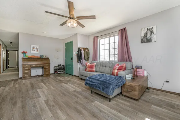 $180,000 | 900 Goodnight Street, Claude, TX 79019