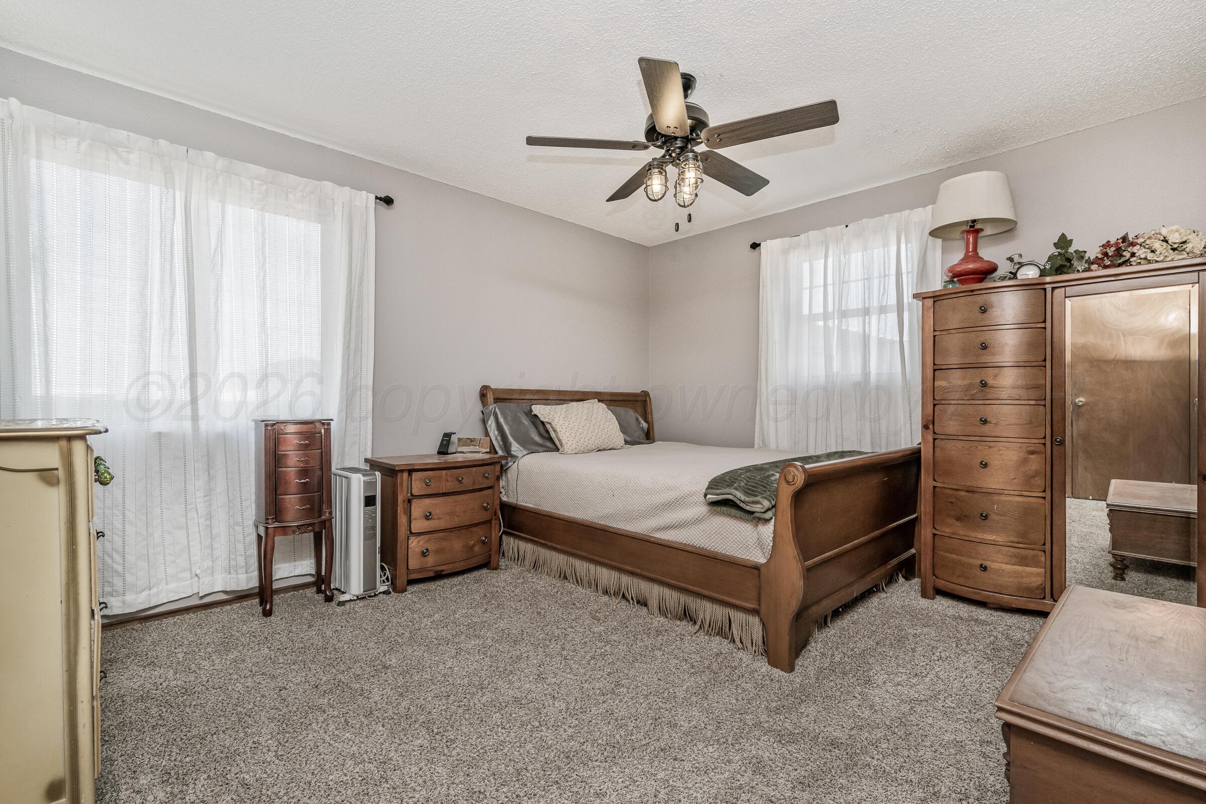 900 Goodnight Street Claude, TX 79019 - Photo 19 of 20 900 Goodnight St 18