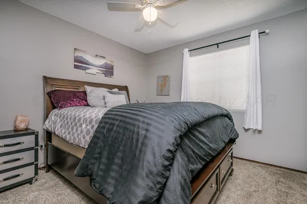 $180,000 | 900 Goodnight Street, Claude, TX 79019