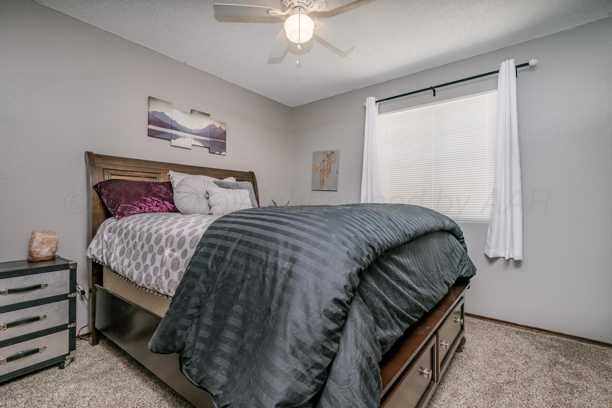 900 Goodnight Street Claude, TX 79019 - Photo 5 of 20 01