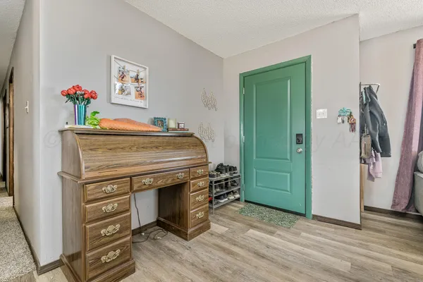 $180,000 | 900 Goodnight Street, Claude, TX 79019