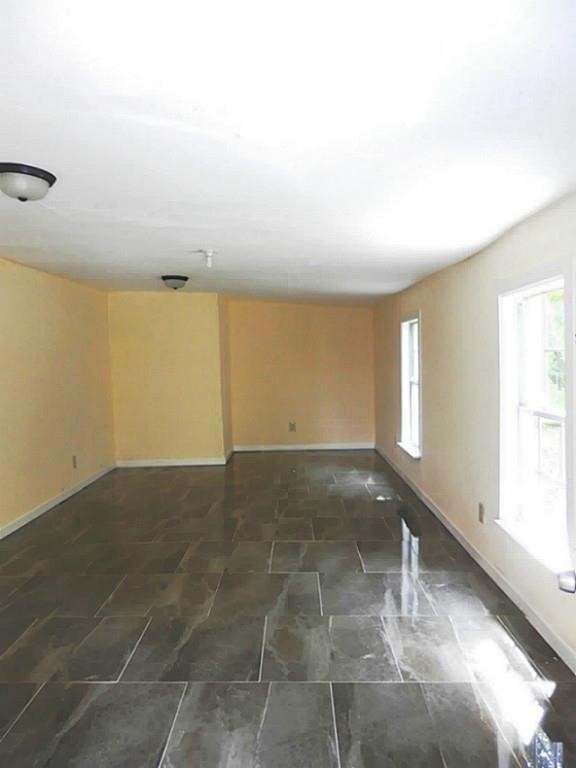 5318 Chennault Road Houston, TX 77033 - Photo 10 of 19 Gallery Image 10