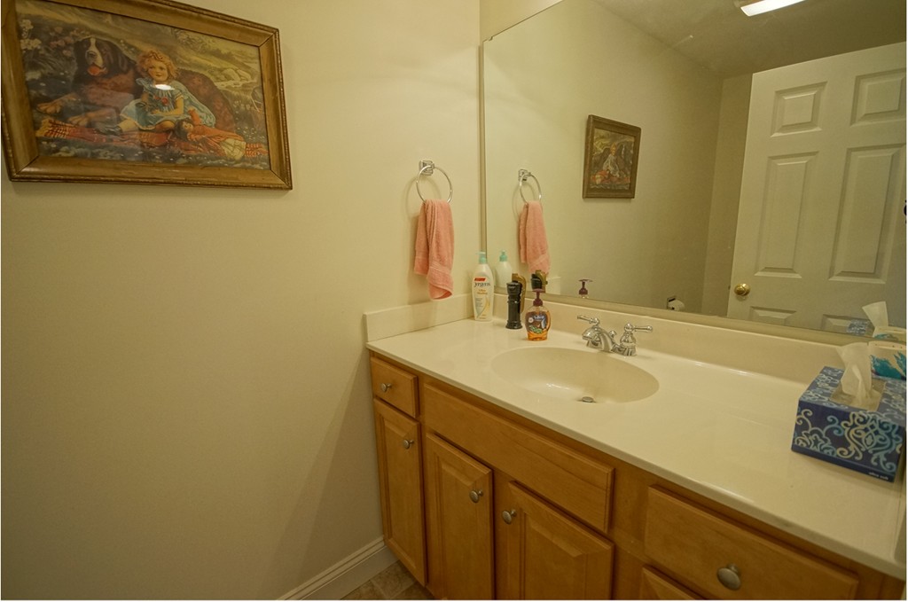 35 Hall Road, Unit 35 Fremont, NH 03044 - Photo 29 of 30