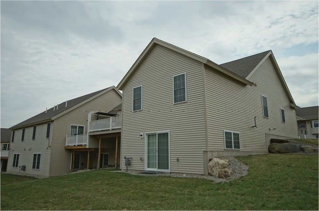 35 Hall Road, Unit 35 Fremont, NH 03044 - Photo 5 of 30