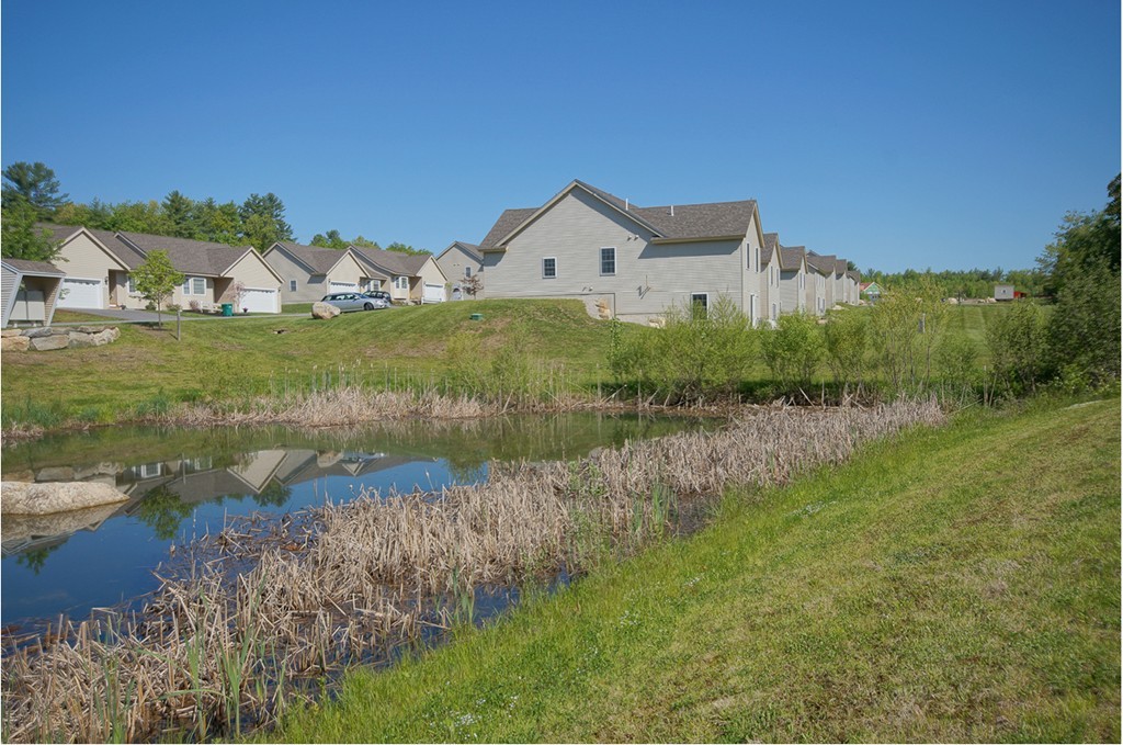 35 Hall Road, Unit 35 Fremont, NH 03044 - Photo 7 of 30