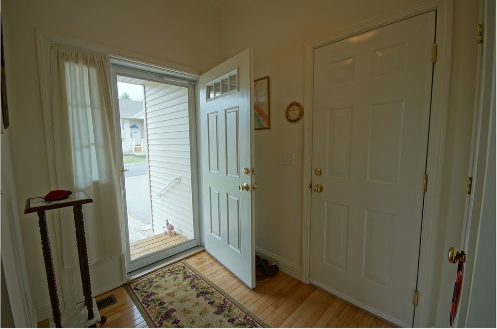 35 Hall Road, Unit 35 Fremont, NH 03044 - Photo 10 of 30