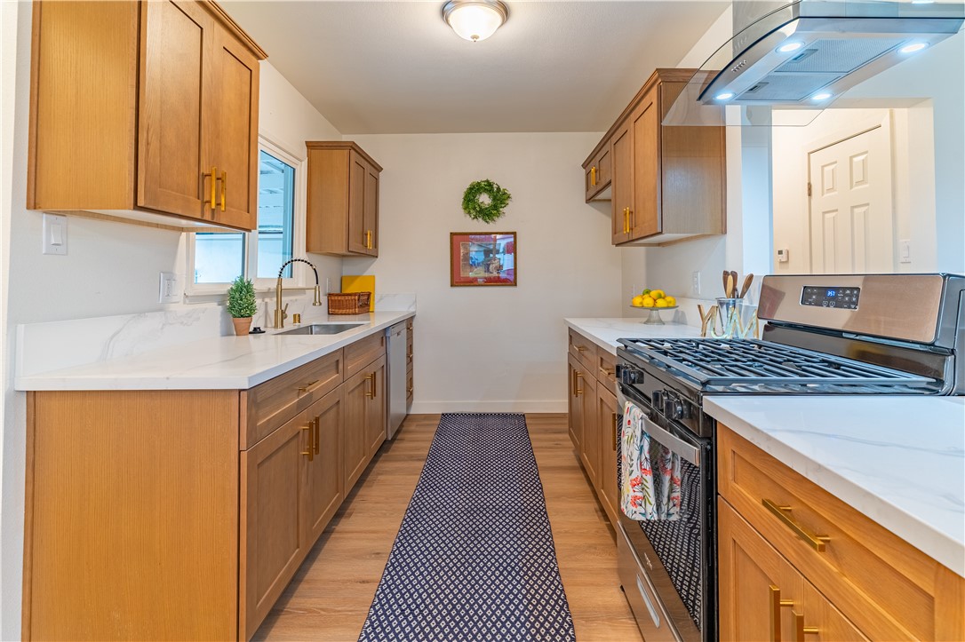 3766 Lofton Place Riverside, CA 92501 - Photo 13 of 40