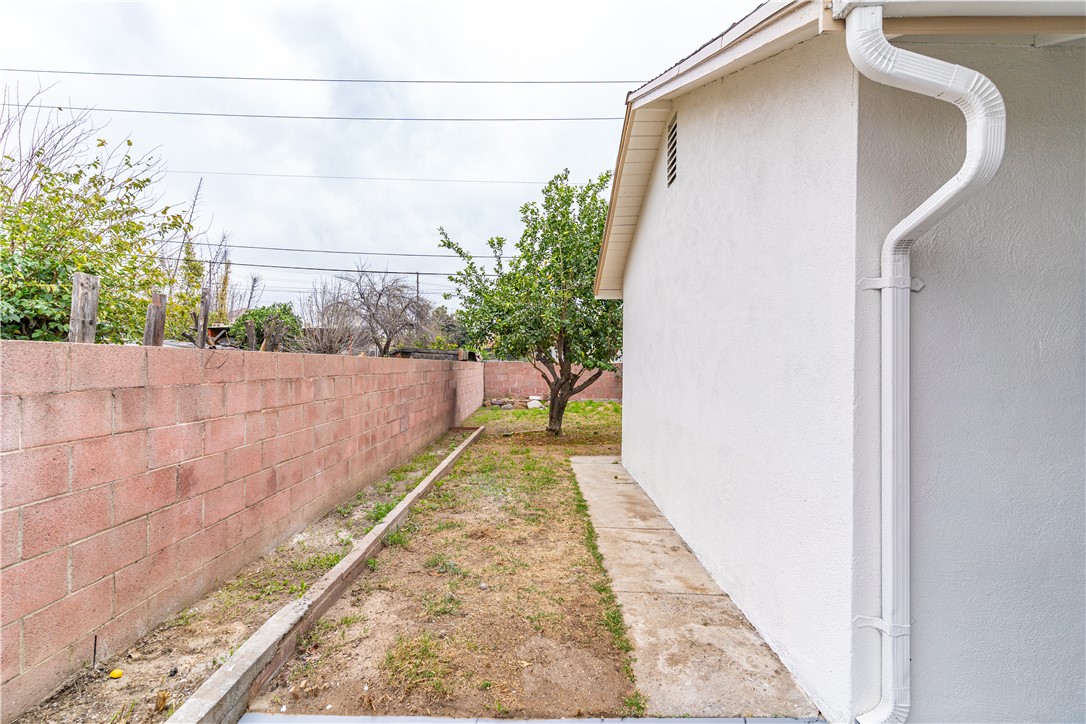 3766 Lofton Place Riverside, CA 92501 - Photo 33 of 40