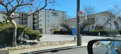 $9,500 | 11901 Wight Street, Unit 202, Ocean City, MD 21842