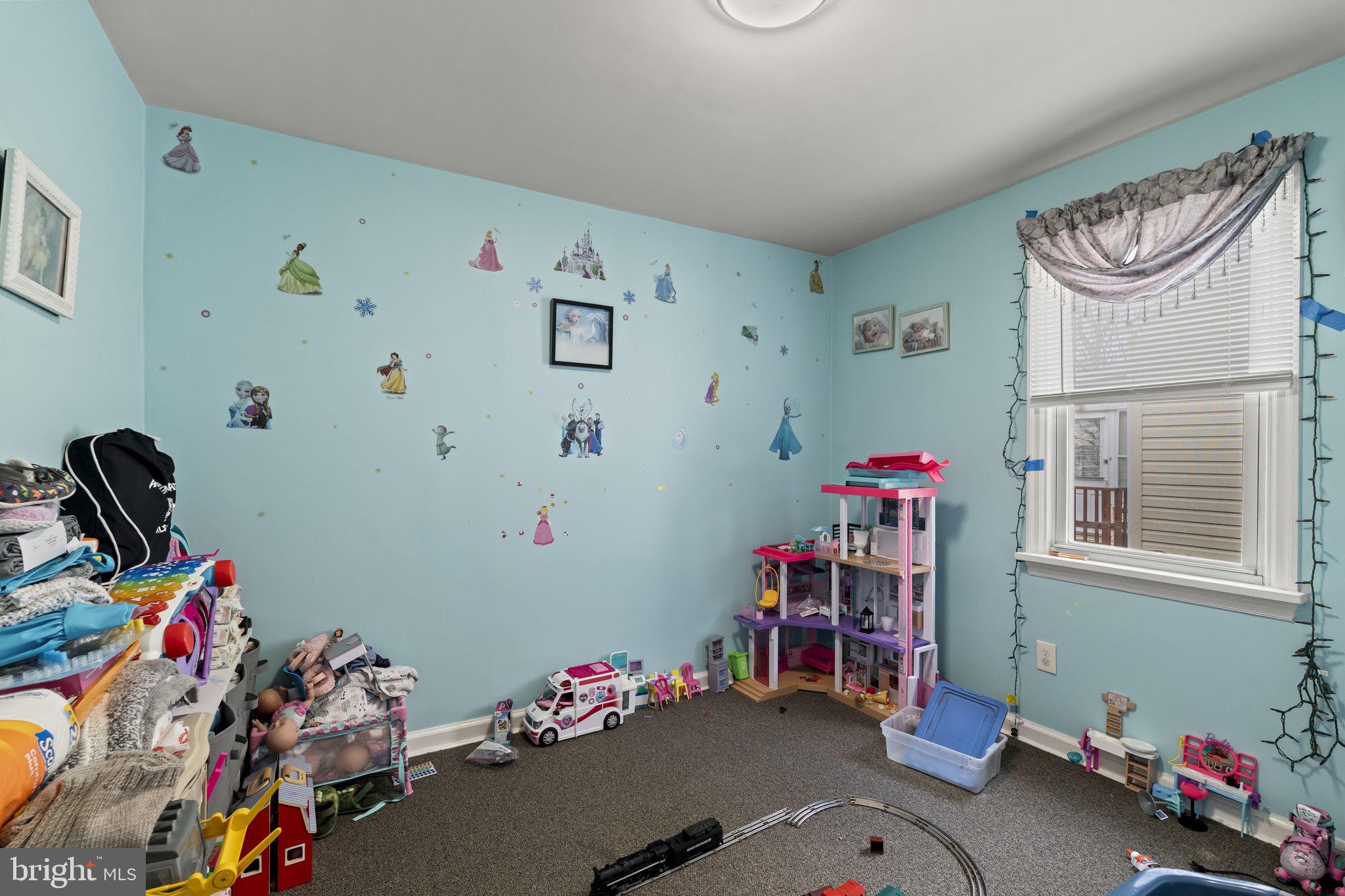 3105 Newportville Road Bristol, PA 19007 - Photo 10 of 30 a room with toys and toys