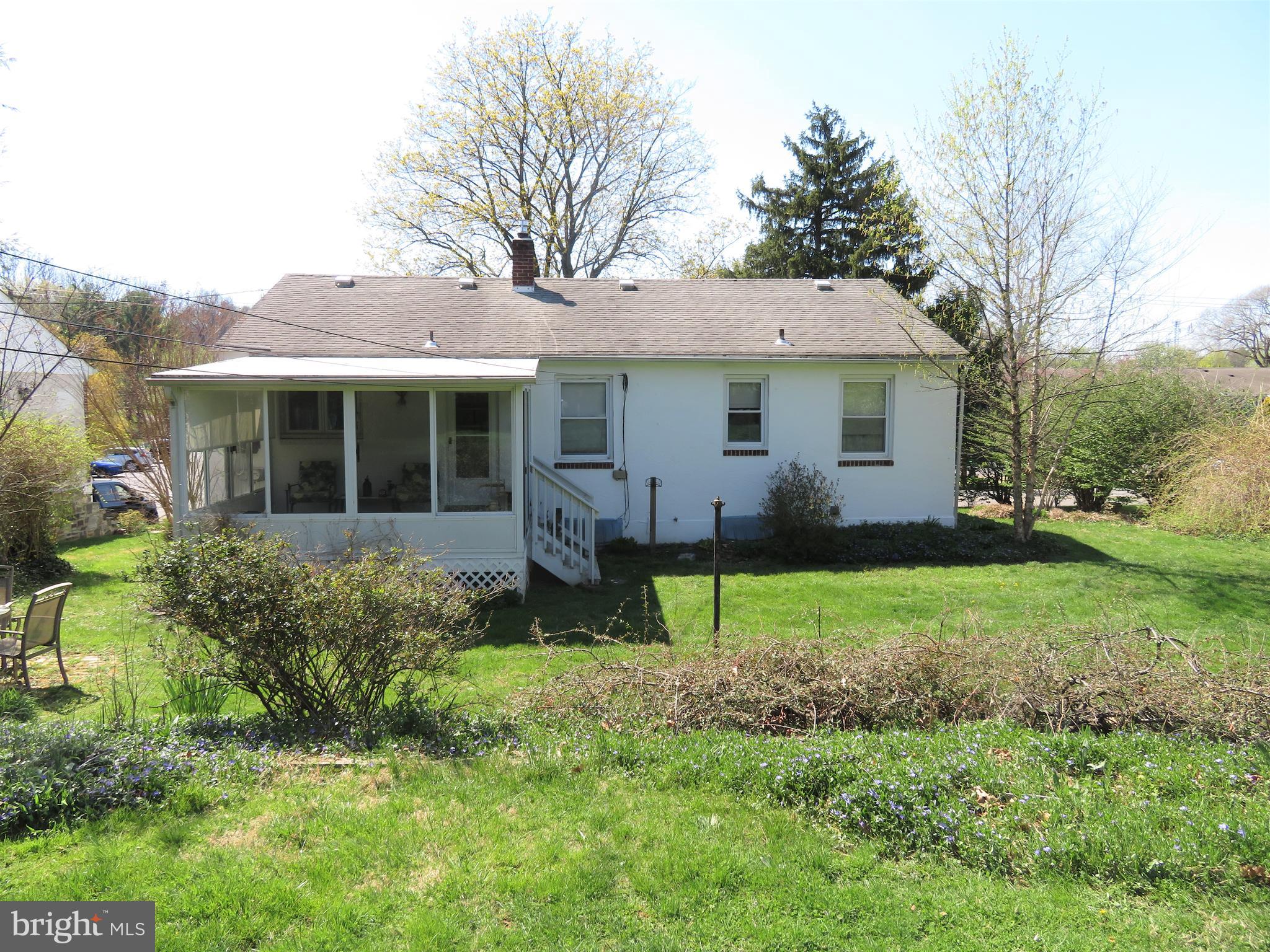 37 Cedar Grove Road Conshohocken, PA 19428 - Photo 5 of 37 Gallery Image 5