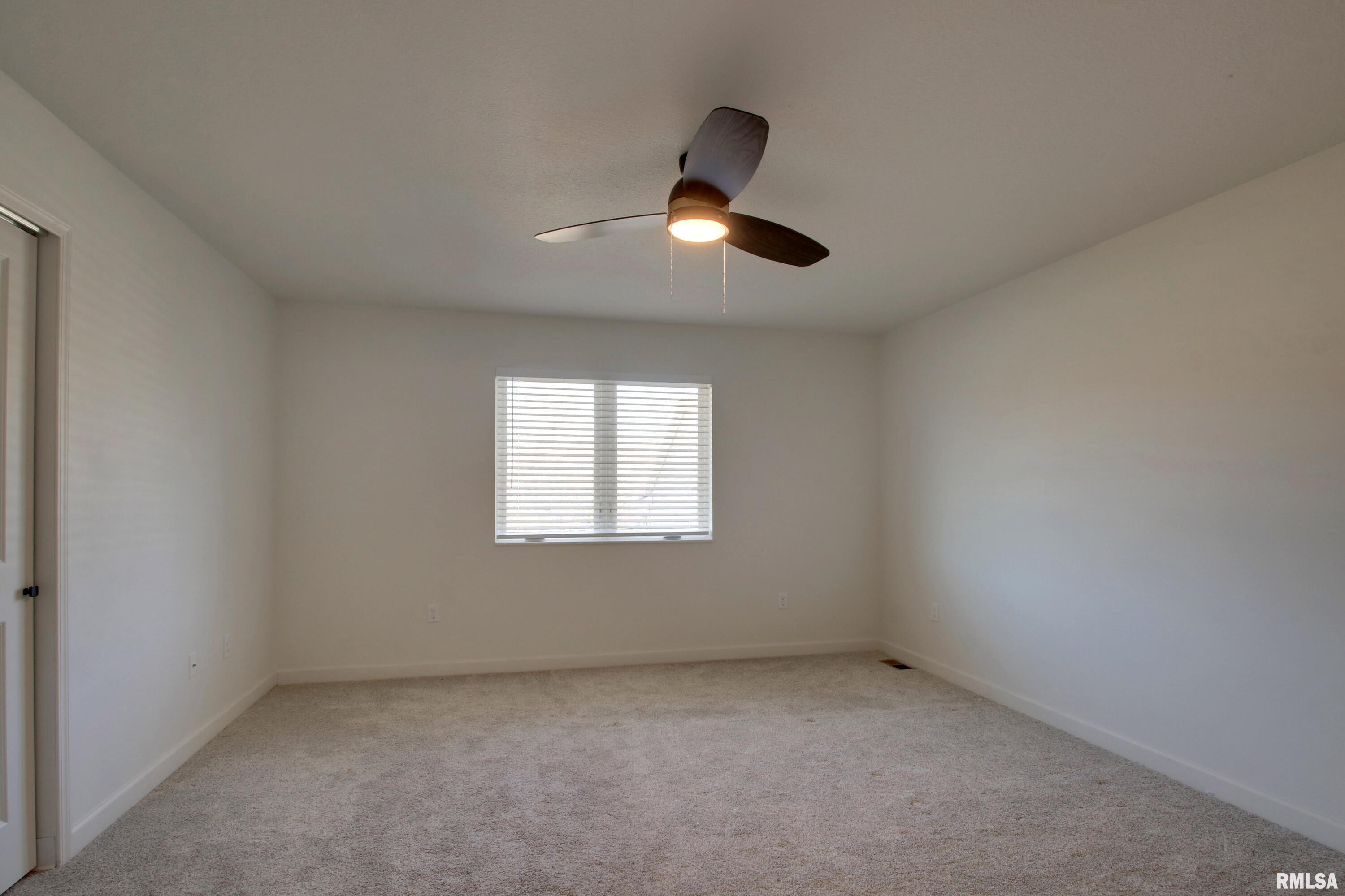 4811 Elm Street Quincy, IL 62305 - Photo 14 of 24