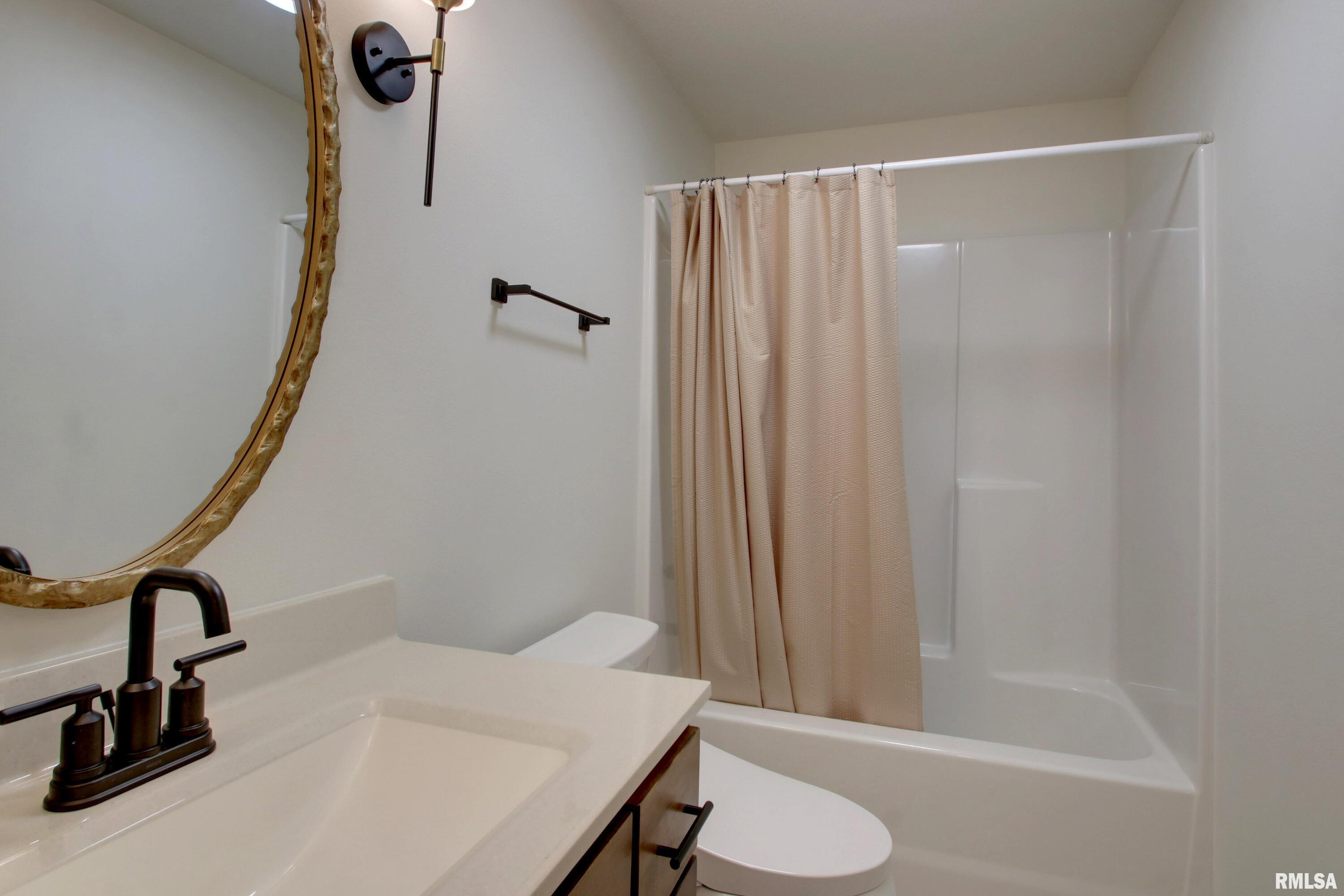 4811 Elm Street Quincy, IL 62305 - Photo 16 of 24