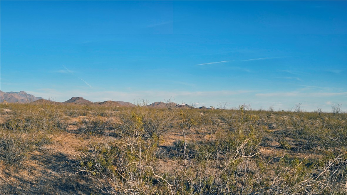 245-24-060 South Roll Road Yucca, AZ 86438 - Photo 20 of 26 a view of mountain