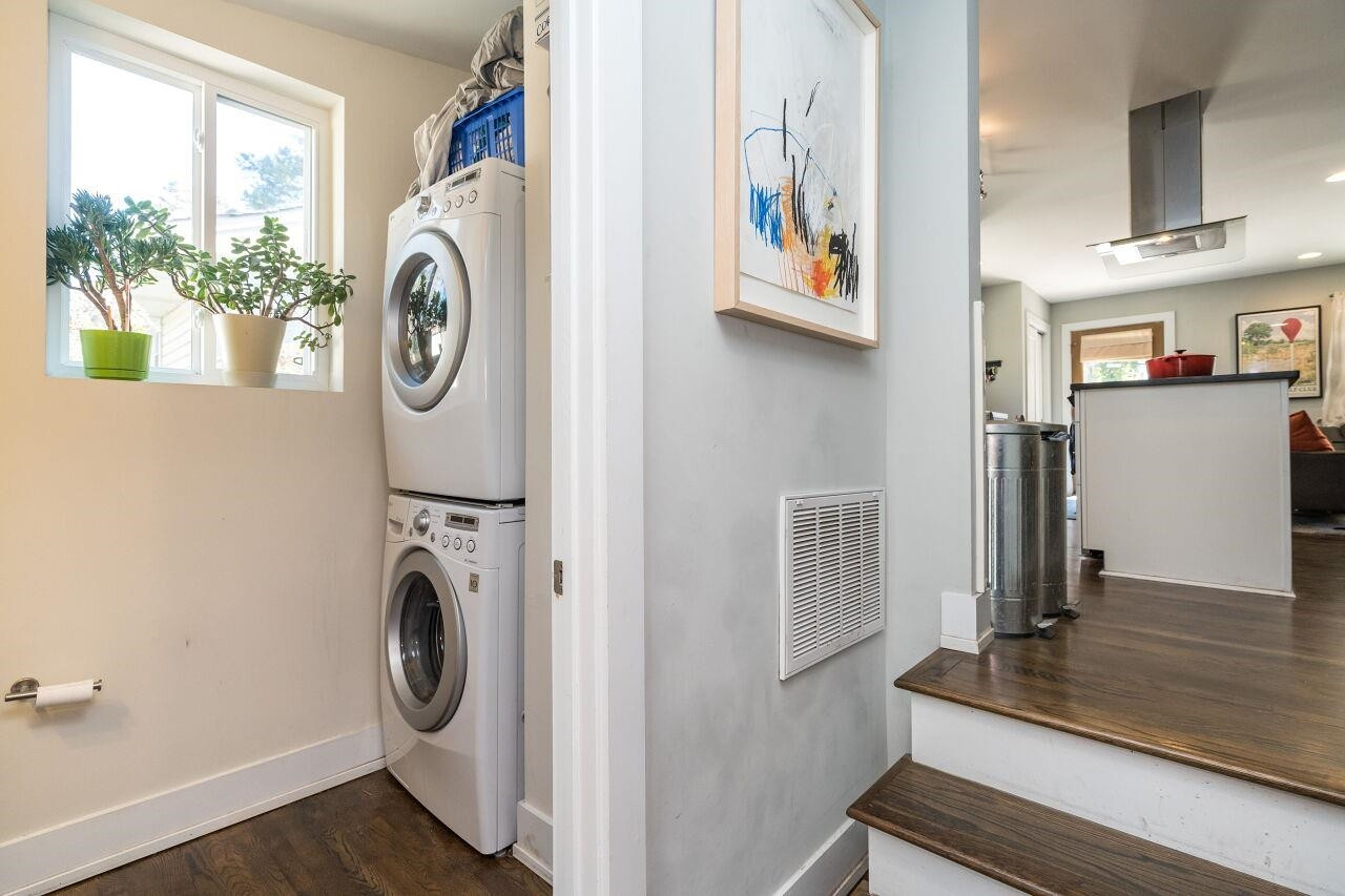 715 Glascock Street Raleigh, NC 27604 - Photo 18 of 31 Laundry/half bath
