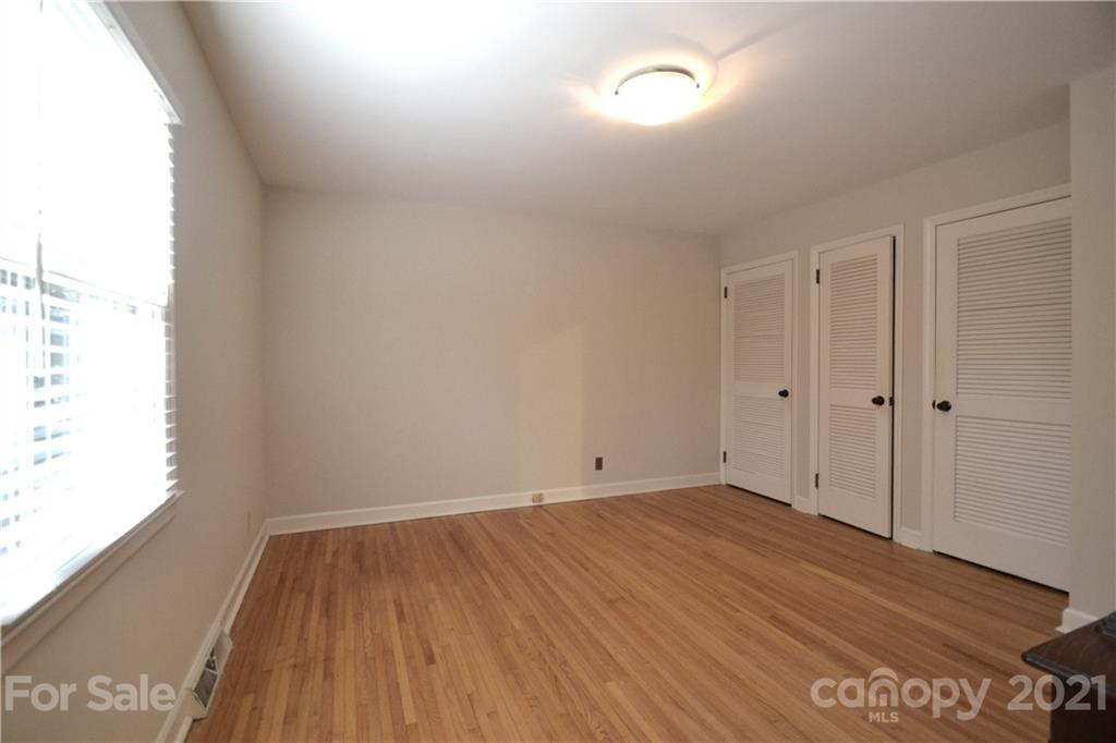 1628 Redcoat Drive Charlotte, NC 28211 - Photo 12 of 24