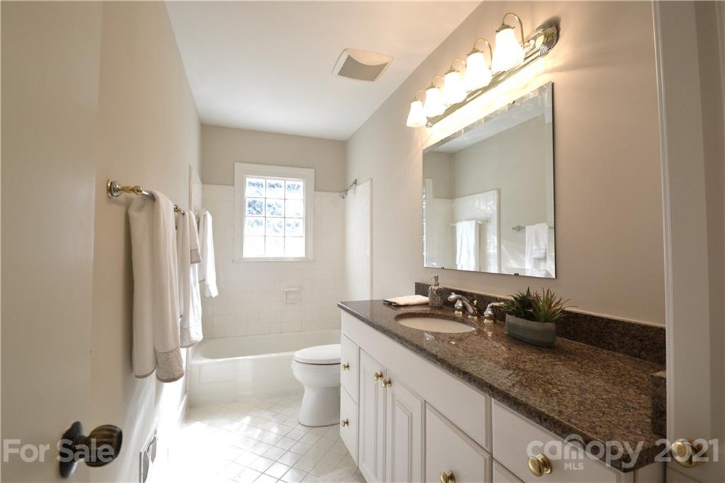 1628 Redcoat Drive Charlotte, NC 28211 - Photo 15 of 24