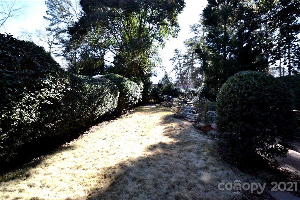 1628 Redcoat Drive Charlotte, NC 28211 - Photo 21 of 24