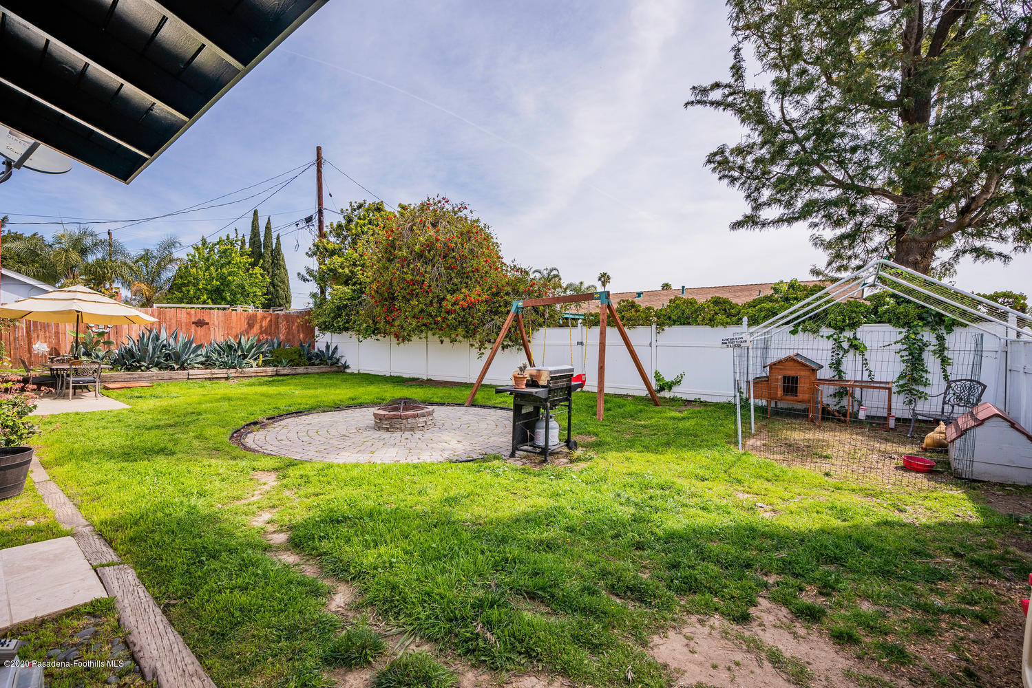 597 McLeod Rondo Camarillo, CA 93010 - Photo 19 of 20 597 McLeod Rondo Camarillo CA-large-019