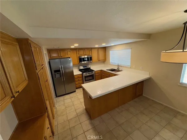 $3,275 | 39495 7 Oaks Drive, Murrieta, CA 92562