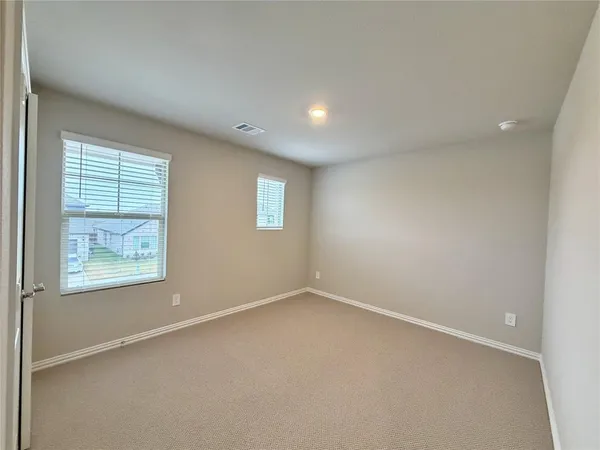 $2,590 | 769 Poppy Lane, Lavon, TX 75166