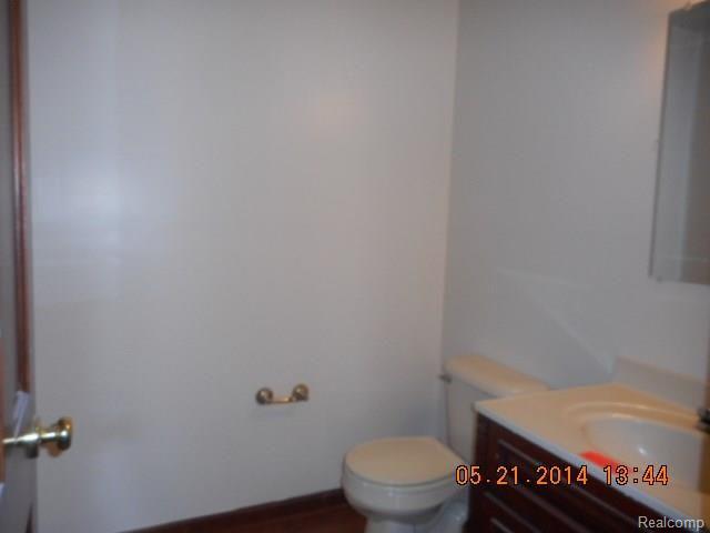 6690 Rauch Road Petersburg, MI 49270 - Photo 18 of 18 half bath.jpg