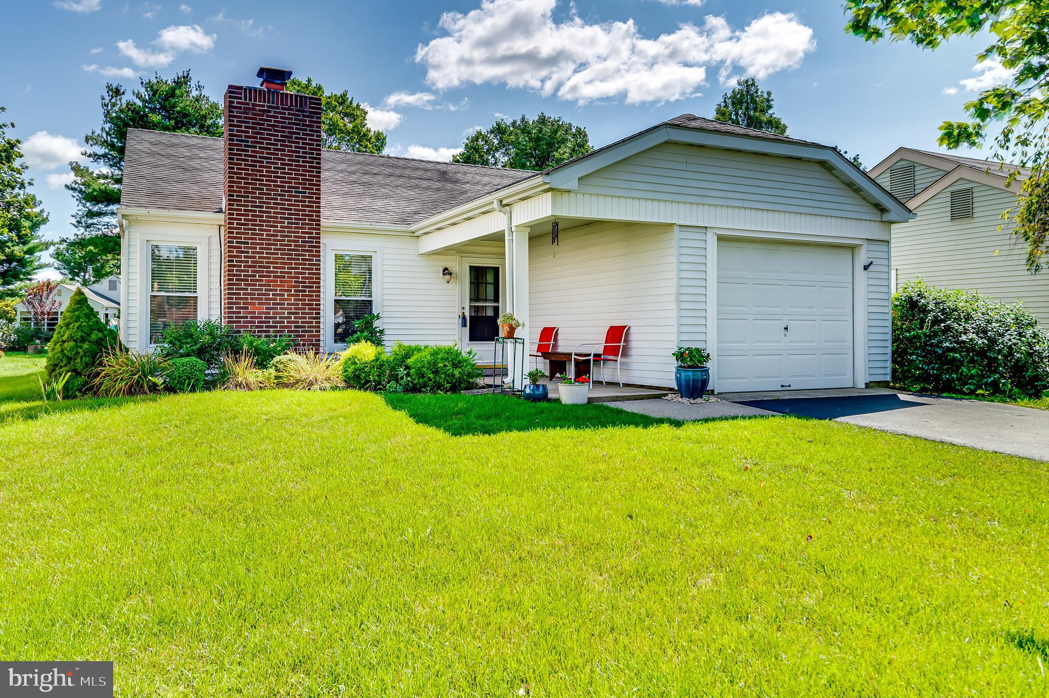 40 Stratford Road Southampton, NJ 08088 - Photo 2 of 22 Welcome Home!