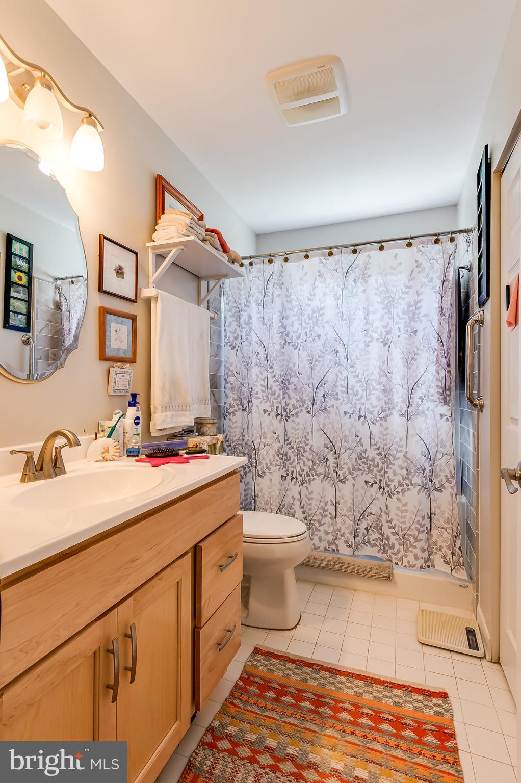 40 Stratford Road Southampton, NJ 08088 - Photo 14 of 22 Main Updated Bathroom