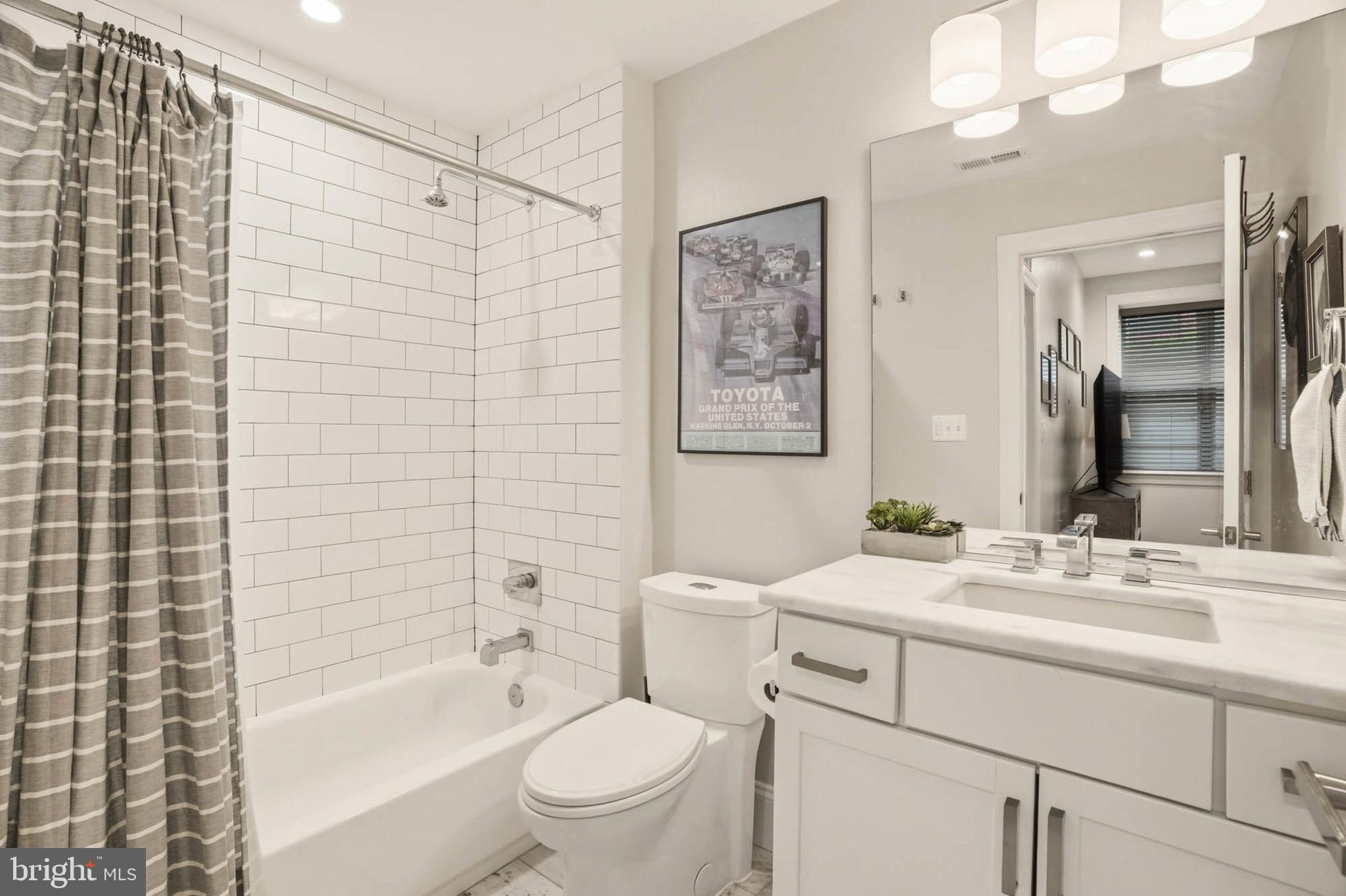 819 D Street Northeast, Unit 4 Washington, DC 20002 - Photo 27 of 28