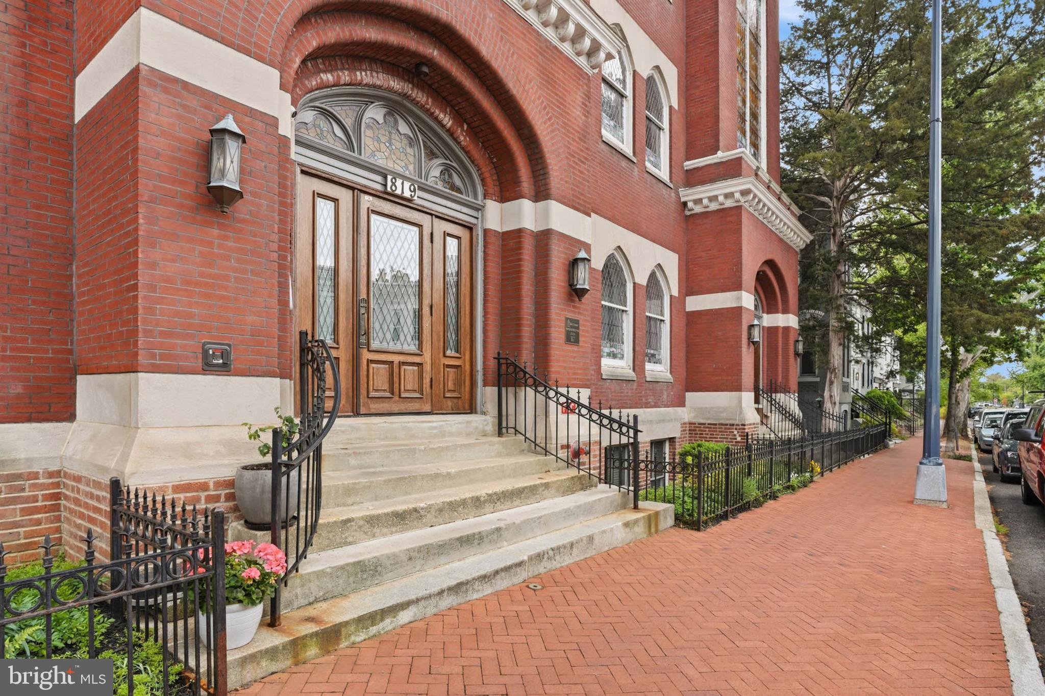 819 D Street Northeast, Unit 4 Washington, DC 20002 - Photo 6 of 28