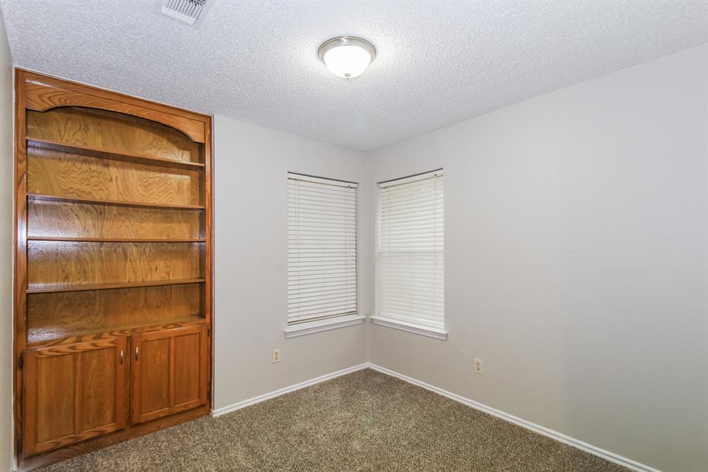 5010 Hawkins Cemetery Road Arlington, TX 76017 - Photo 11 of 15