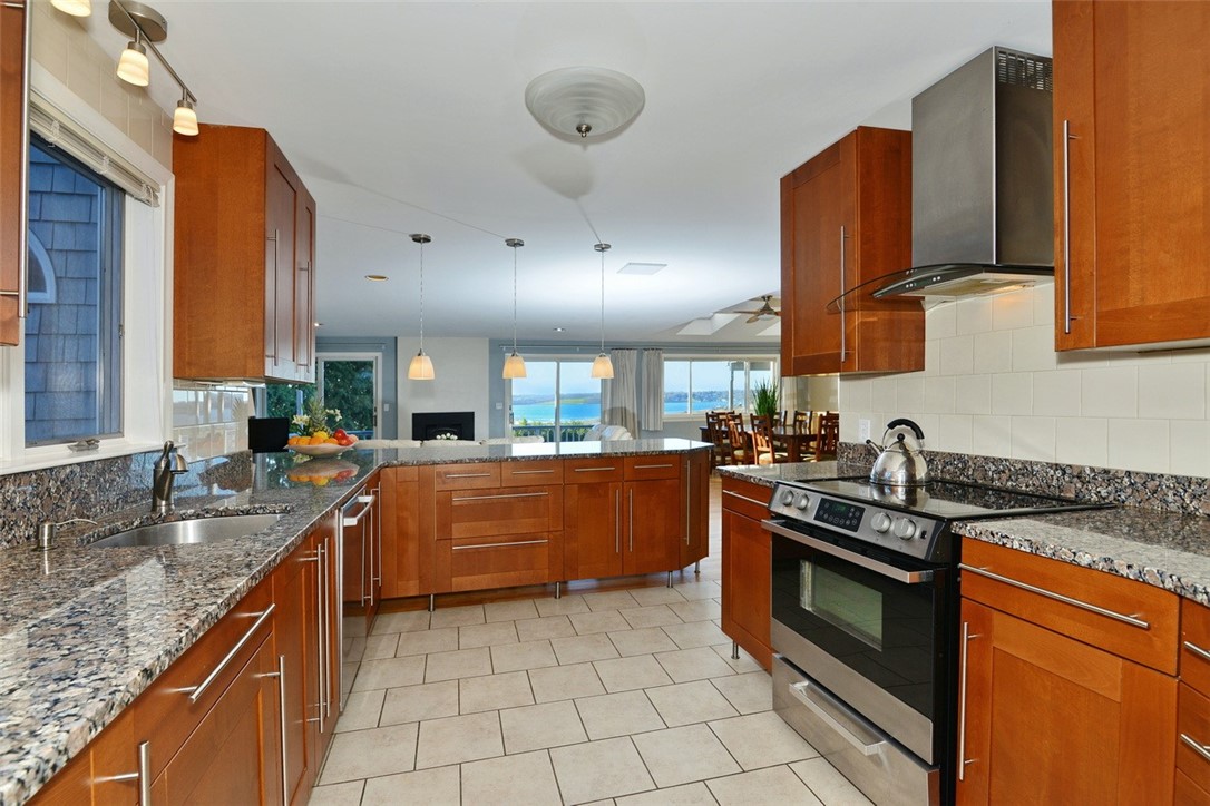 55 West Main Road Little Compton, RI 02837 - Photo 14 of 35