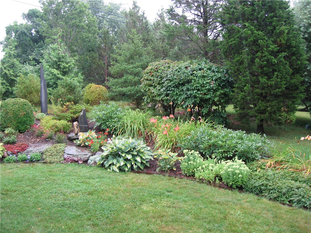 55 West Main Road Little Compton, RI 02837 - Photo 30 of 35 Gardens in bloom