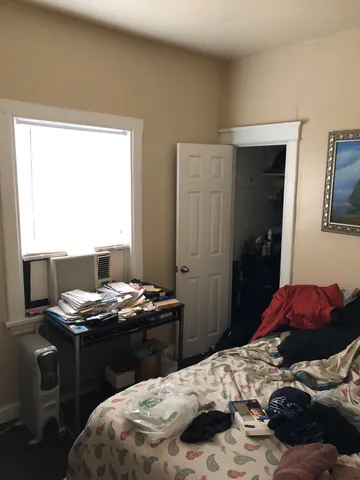 $600,000 | 8001 South Exchange Avenue, Chicago, IL 60617