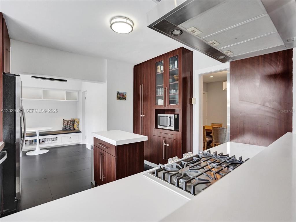 1912 Northeast 119th Road North Miami, FL 33181 - Photo 24 of 65 Gallery Image 24