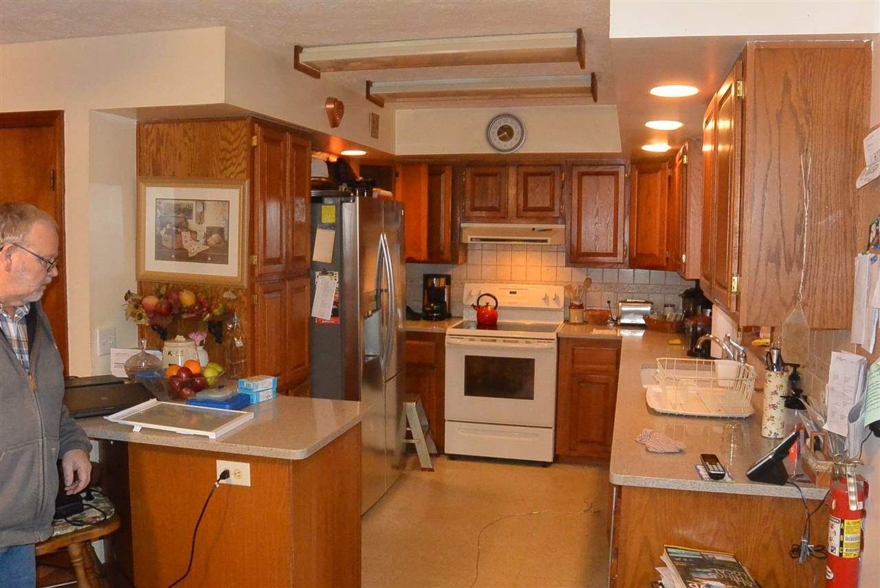 127 South Harrington Road Parma, MI 49269 - Photo 8 of 22 Photo 8