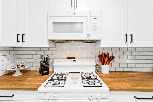 $394,900 | 2308 Oldbridge Drive, Dallas, TX 75228