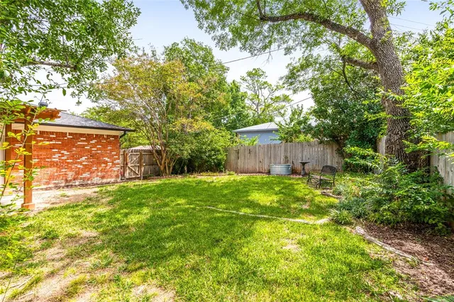 $394,900 | 2308 Oldbridge Drive, Dallas, TX 75228